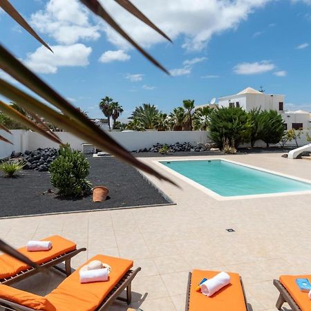Casa Monicha Appartement Costa Teguise Buitenkant foto
