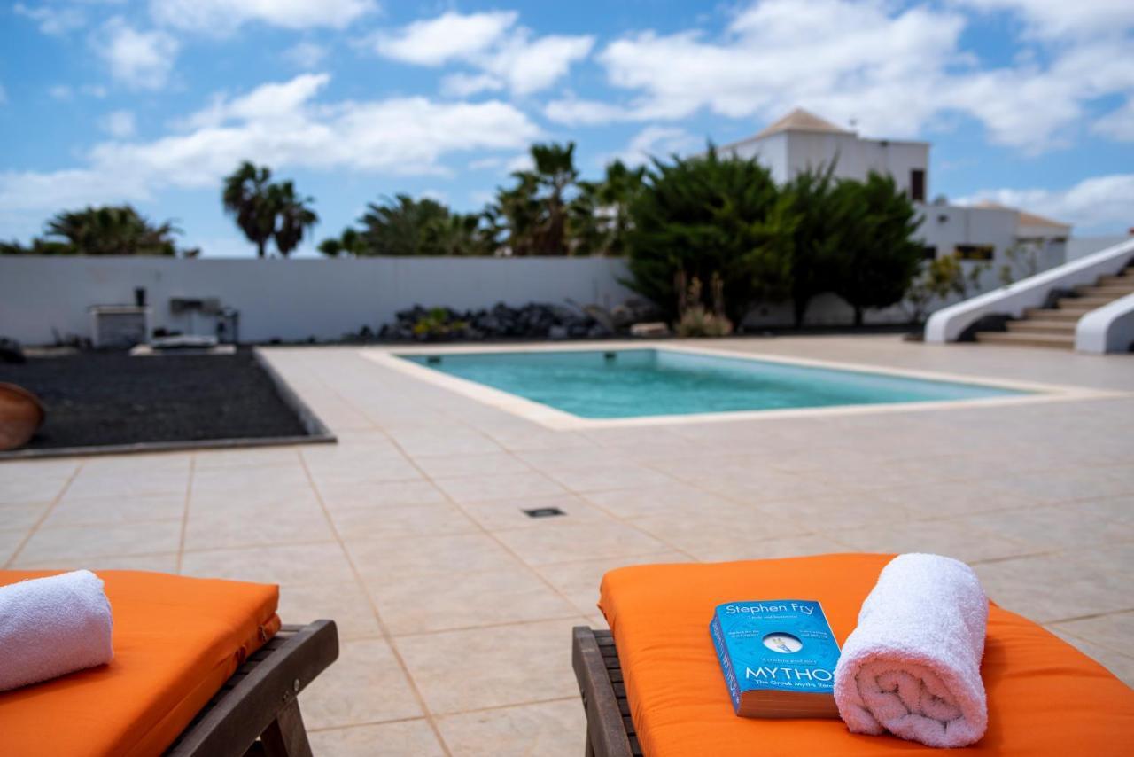 Casa Monicha Appartement Costa Teguise Buitenkant foto
