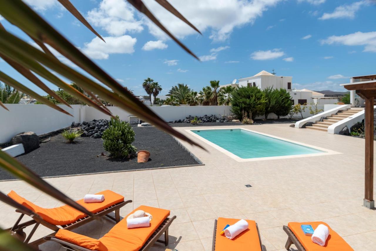 Casa Monicha Appartement Costa Teguise Buitenkant foto